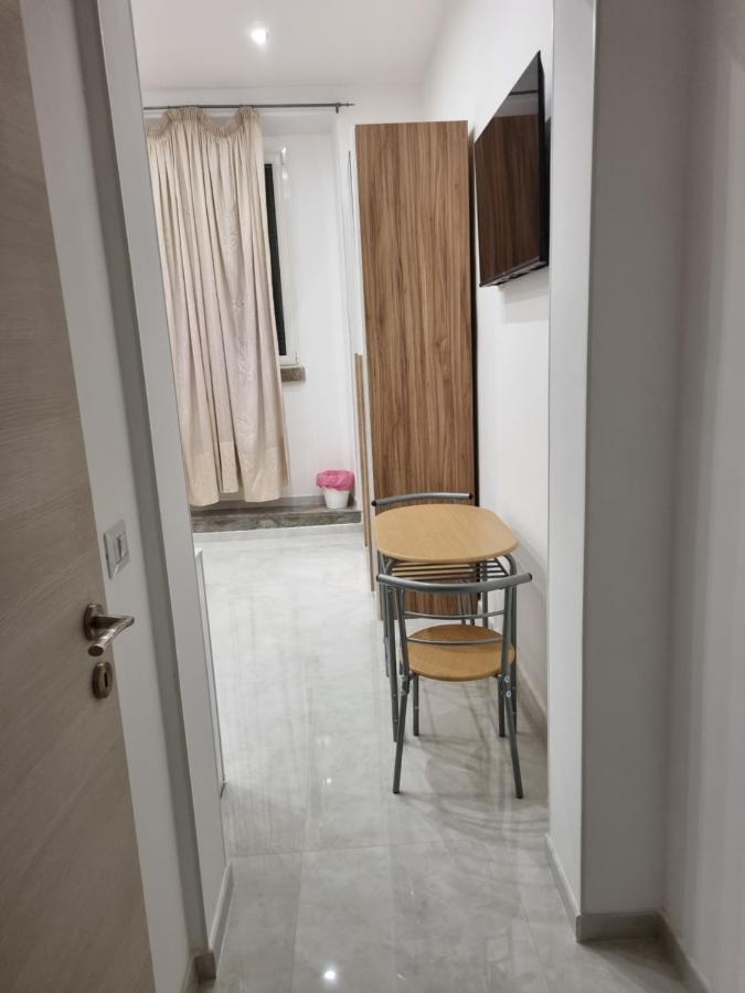 Locazione Turistica Adriatico Hotel Bari Bagian luar foto