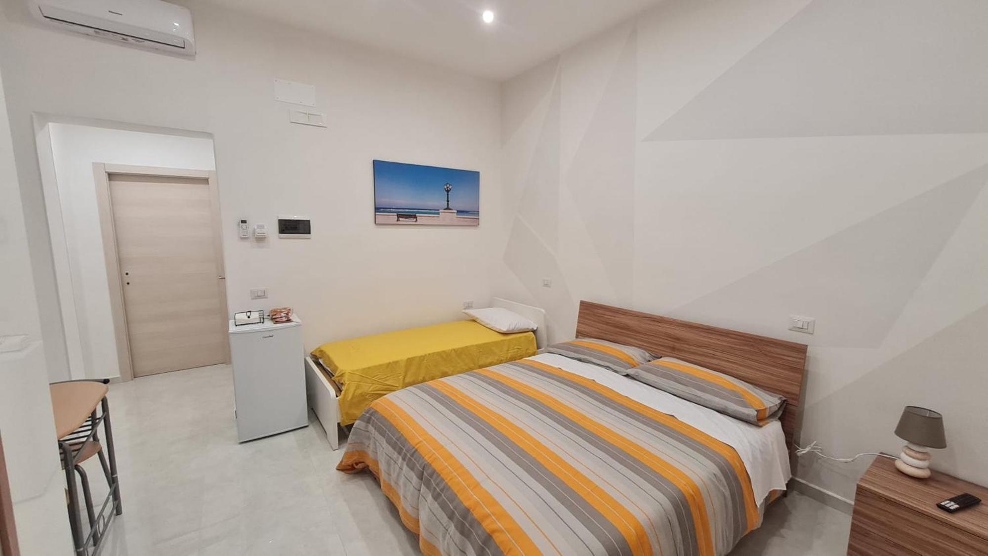 Locazione Turistica Adriatico Hotel Bari Bagian luar foto
